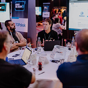 SERVIEW TOOL MEETUP active session of manufacturers and participants