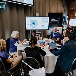 SERVIEW TOOL MEETUP active session of manufacturers and participants