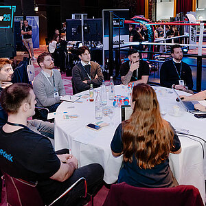 SERVIEW TOOL MEETUP active session of manufacturers and participants