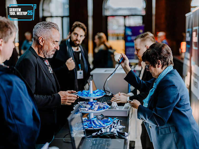 SERVIEW TOOL MEETUP active session of manufacturers and participants