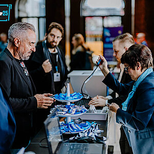 SERVIEW TOOL MEETUP active session of manufacturers and participants